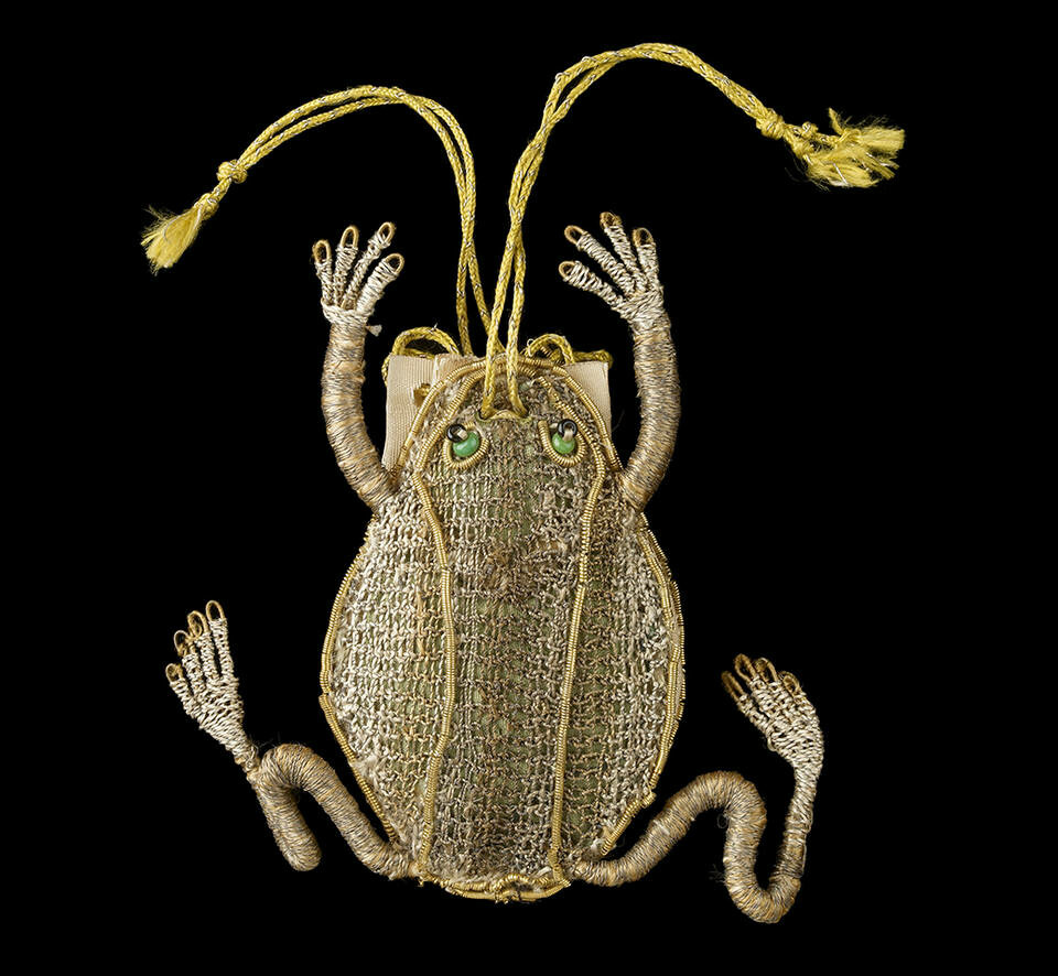 frog purse 1600s c ashmolean museum university of